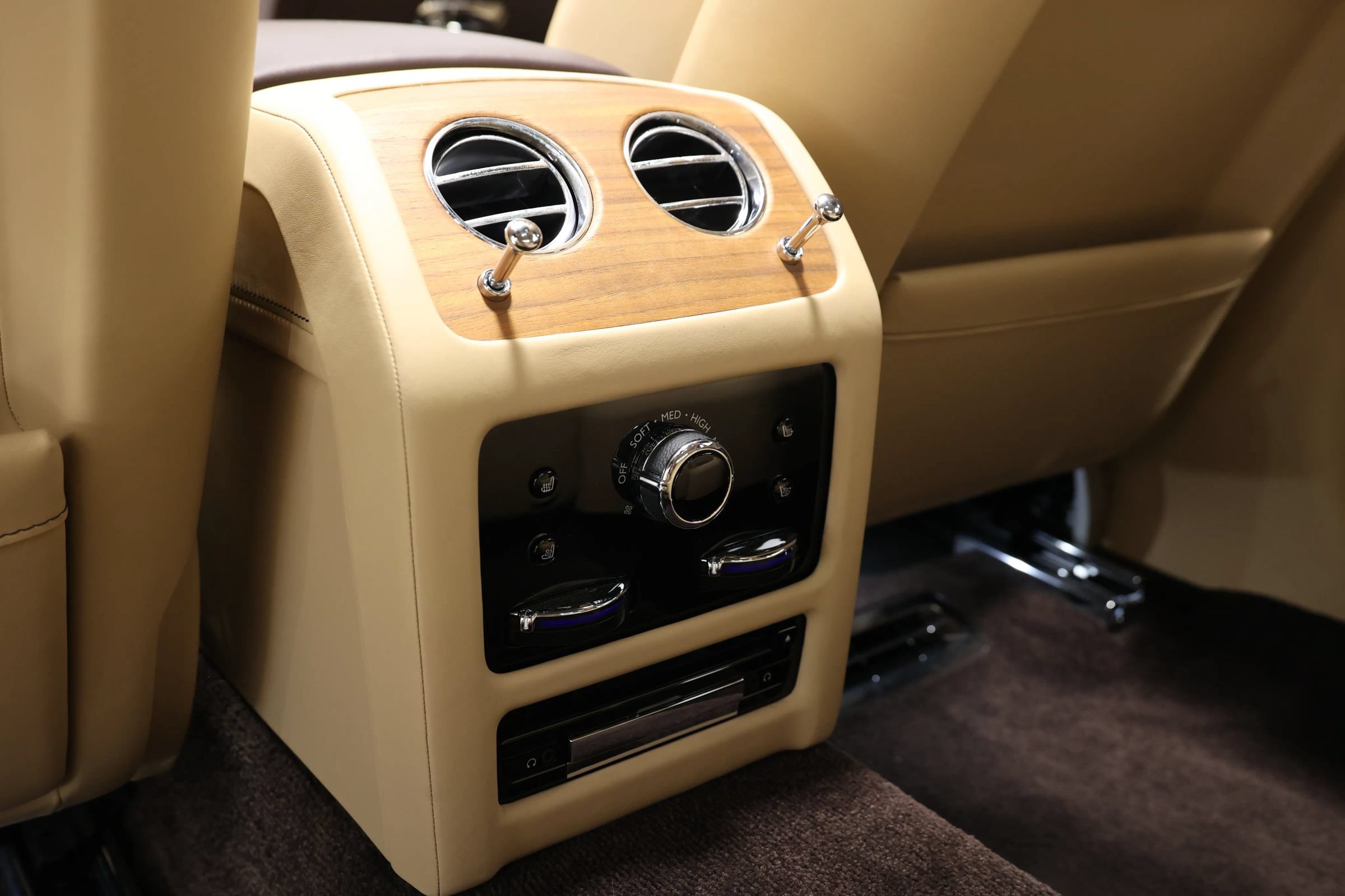 Used 2022 Rolls-Royce Ghost w/ Ghost Package AWD/4WD image 73