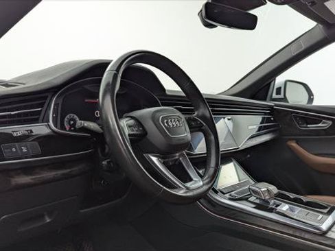 Used 2021 Audi Q8 Premium Plus AWD/4WD image 23