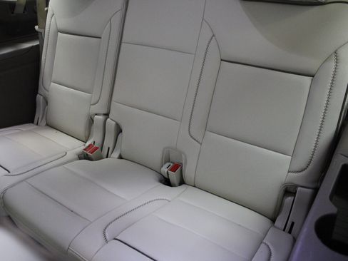 Used 2021 GMC Yukon XL Denali image 21