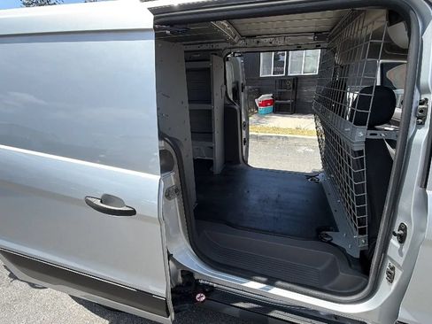 Used 2022 Ford Transit Connect XLT FWD image 32