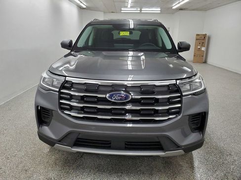 New 2026 Ford Explorer Active AWD/4WD image 2