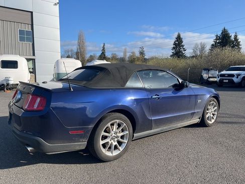 Used 2010 Ford Mustang GT image 3