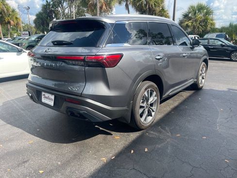 Used 2025 INFINITI QX60 Luxe w/ Vision Package FWD image 6