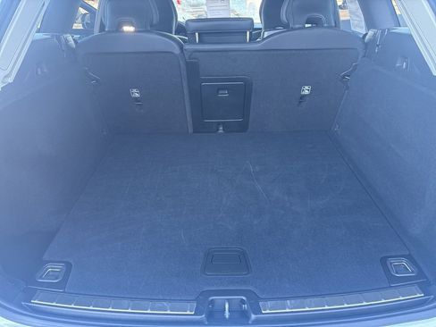 Used 2025 Volvo XC60 B5 Plus image 46