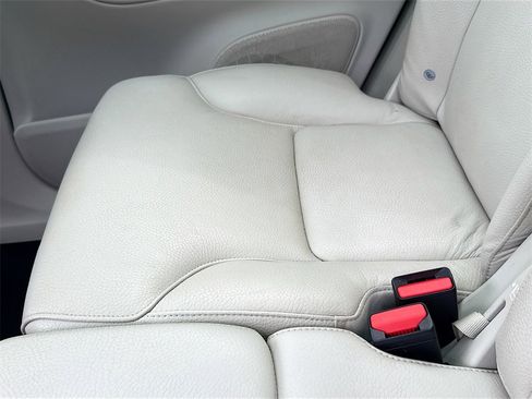 Used 2021 Volvo XC90 T5 Momentum w/ Climate Package image 29