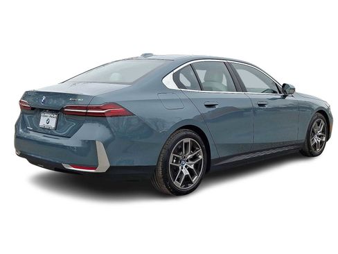 Used 2025 BMW i5 xDrive40 w/ Premium Package image 6