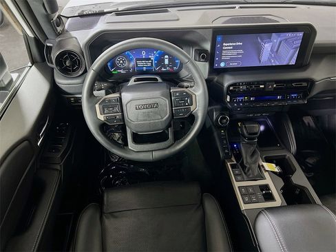 Certified 2025 Toyota Land Cruiser image 20