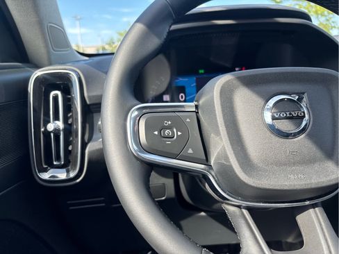 Used 2026 Volvo XC40 B5 Plus AWD/4WD image 60