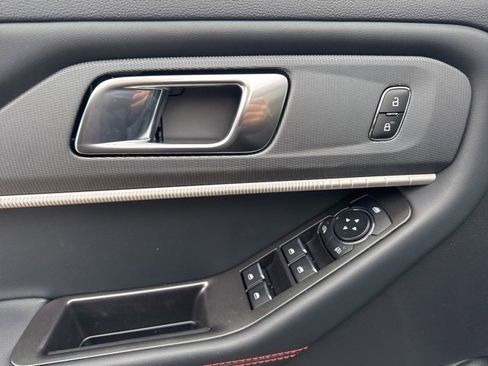New 2026 Ford Explorer ST-Line image 21