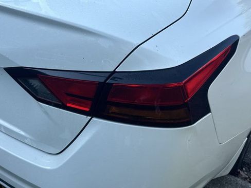 Used 2020 Nissan Altima 2.5 S FWD image 8
