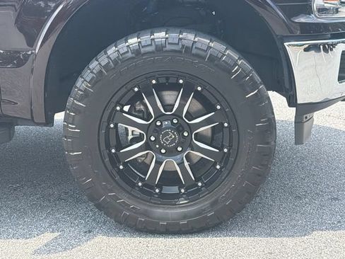 Certified 2019 Ford F150 Lariat AWD/4WD image 14