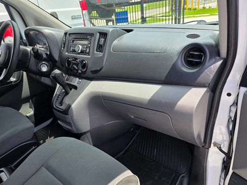 Used 2015 Nissan NV200 S w/ Cruise Control Package FWD image 17