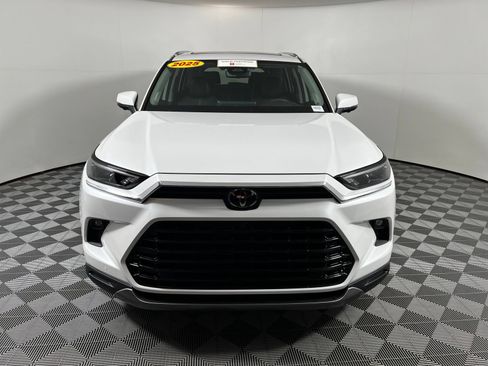 Certified 2025 Toyota Grand Highlander AWD image 2