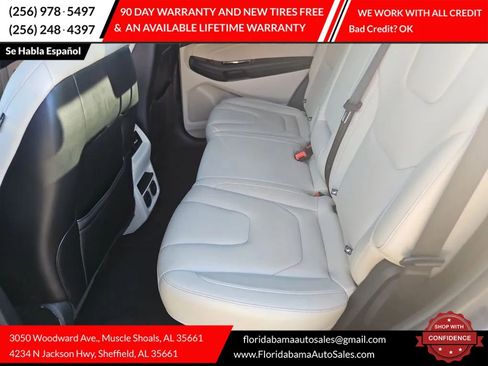 Used 2019 Ford Edge Titanium image 10