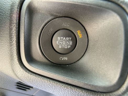 Used 2024 Jeep Wrangler Unlimited Sport AWD/4WD image 25