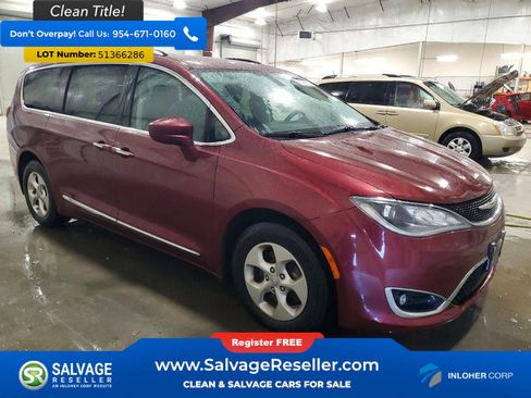Used 2017 Chrysler Pacifica Touring-L Plus FWD image 5