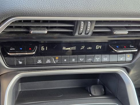 Used 2024 MAZDA CX-90 Plug-In Hybrid w/ Premium Pkg AWD/4WD image 18