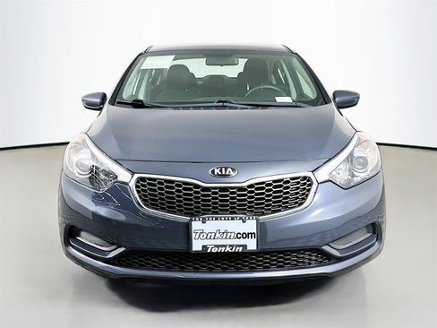 Used 2016 Kia Forte LX image 2