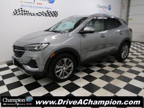 Used 2023 Buick Encore GX Essence w/ Experience Buick Package image 9