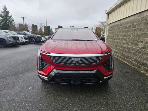 New 2026 Cadillac Optiq Luxury 1 image 15