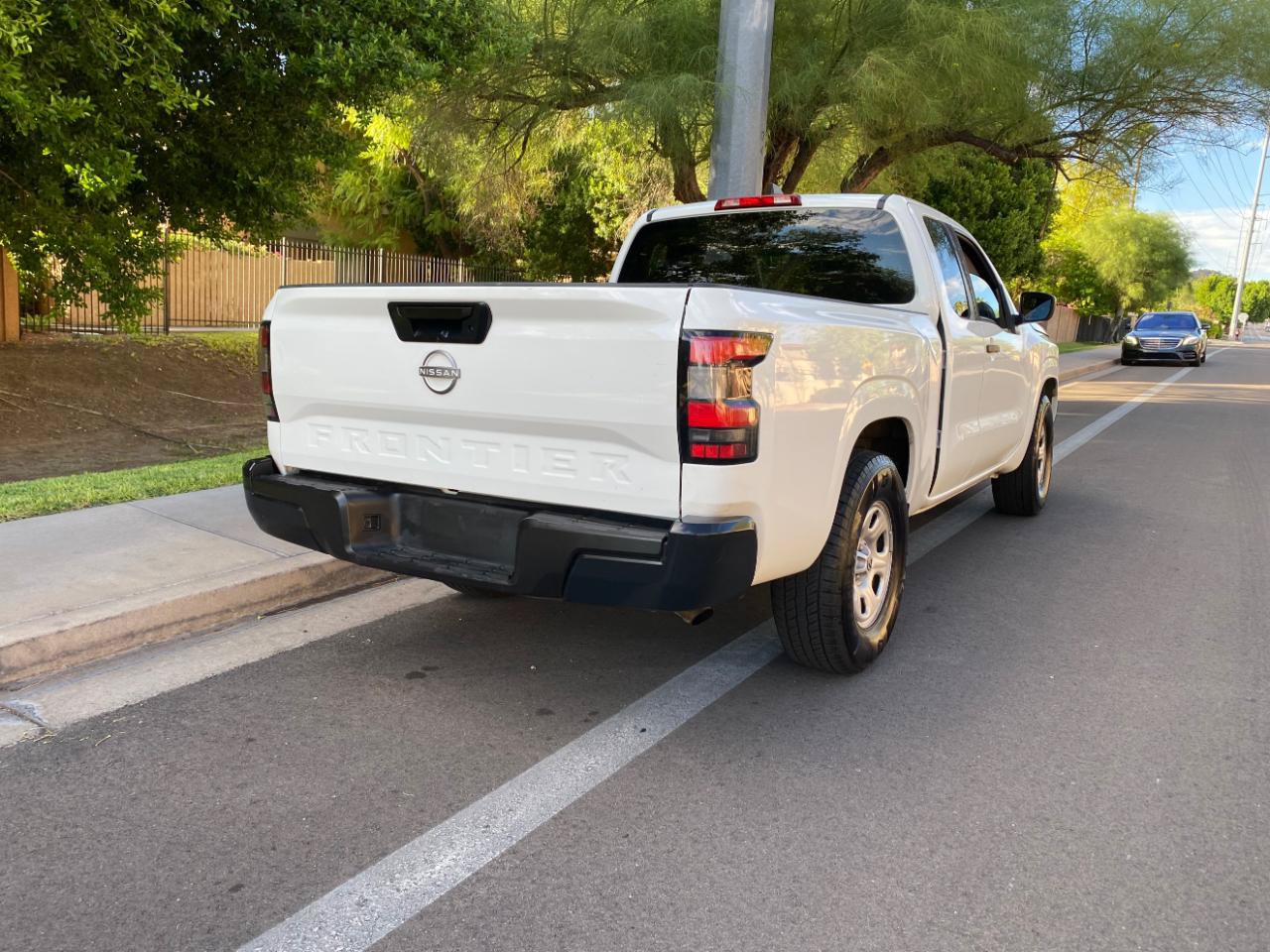 Used 2024 Nissan Frontier S RWD image 6