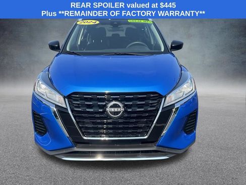 Used 2024 Nissan Kicks SV FWD image 3