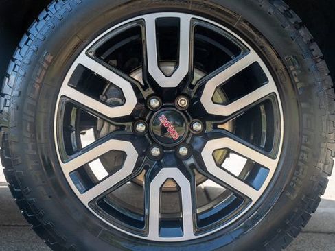 Used 2021 GMC Sierra 1500 AT4 w/ AT4 Premium Package AWD/4WD image 54