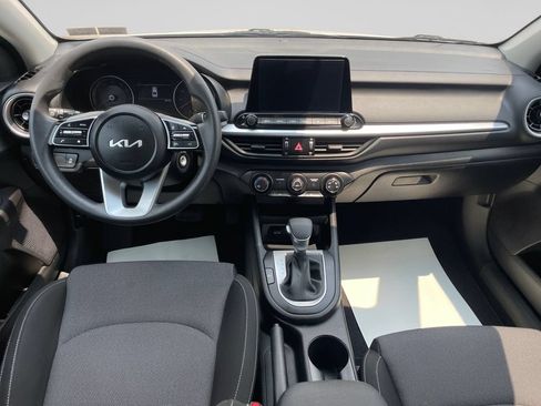 Certified 2023 Kia Forte LXS w/ LXS Technology Package FWD image 18