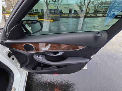 Used 2015 Mercedes-Benz C 300 4MATIC Sedan image 36