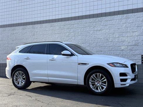 Used 2018 Jaguar F-PACE Prestige image 19