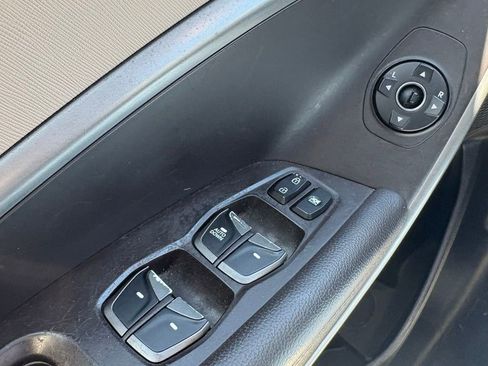 Used 2018 Hyundai Santa Fe Sport image 23