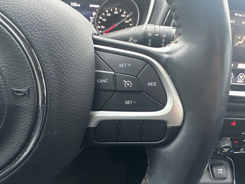 Used 2019 Jeep Compass Limited image 16