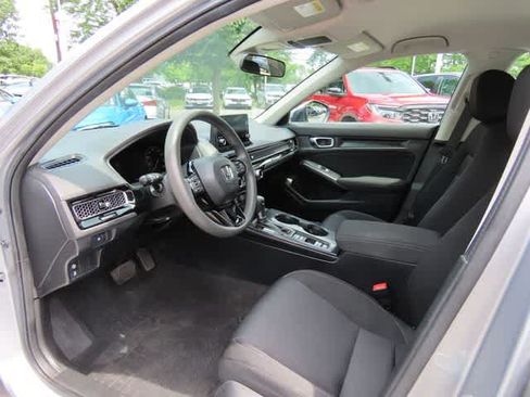 Used 2023 Honda Civic LX image 2