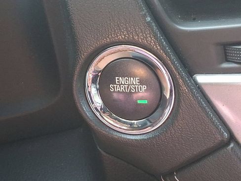 Certified 2019 Chevrolet Suburban LT AWD/4WD image 26