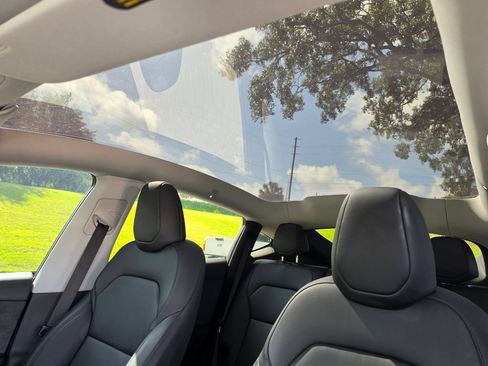 Used 2026 Tesla Model Y Long Range AWD/4WD image 33