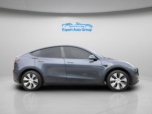 Used 2023 Tesla Model Y Long Range AWD/4WD image 3
