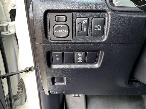 Used 2020 Toyota 4Runner Limited image 31