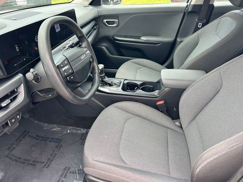 Used 2025 Kia K4 FWD image 11