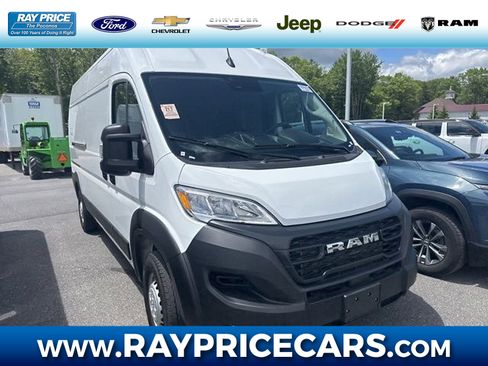 Used 2026 RAM ProMaster 2500 w/ Convenience Group FWD image 1