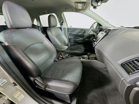 Used 2025 Mitsubishi Outlander Sport SE image 29