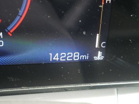 Used 2025 Chevrolet Trax LT FWD image 3