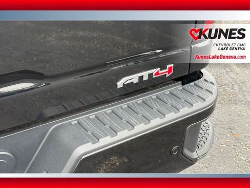 Used 2024 GMC Sierra 2500 AT4 AWD/4WD image 8