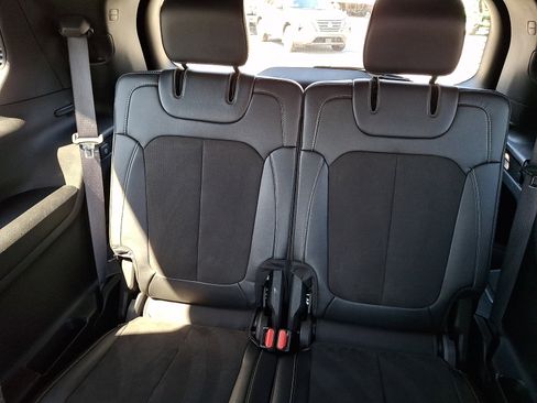 Used 2023 Jeep Grand Cherokee L Laredo image 11