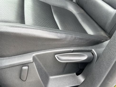 Used 2012 Volkswagen Tiguan SE AWD/4WD image 14