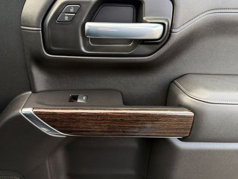 Used 2021 GMC Sierra 1500 Elevation image 19