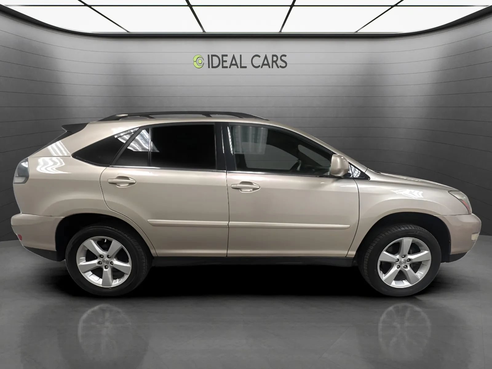 Used 2005 Lexus RX 330 AWD w/ Premium Plus Pkg image 4