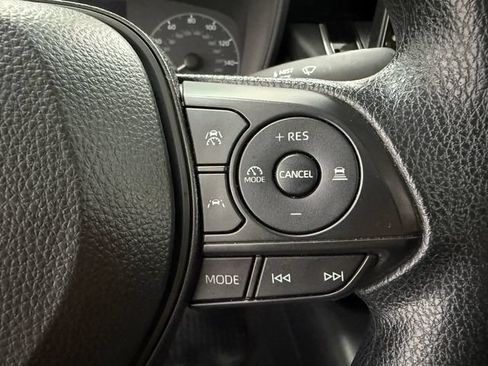 Used 2024 Toyota Corolla LE FWD image 11