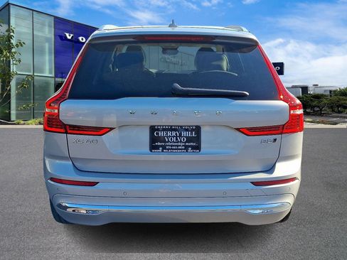 Certified 2023 Volvo XC60 B5 Plus w/ Climate Package image 5