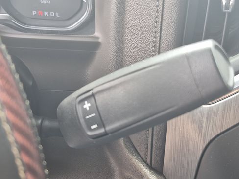 Used 2021 GMC Sierra 1500 Denali w/ Driver Alert Package II AWD/4WD image 33