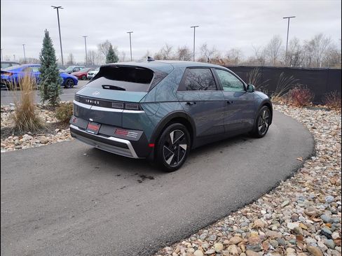 New 2026 Hyundai Ioniq 5 SE image 6